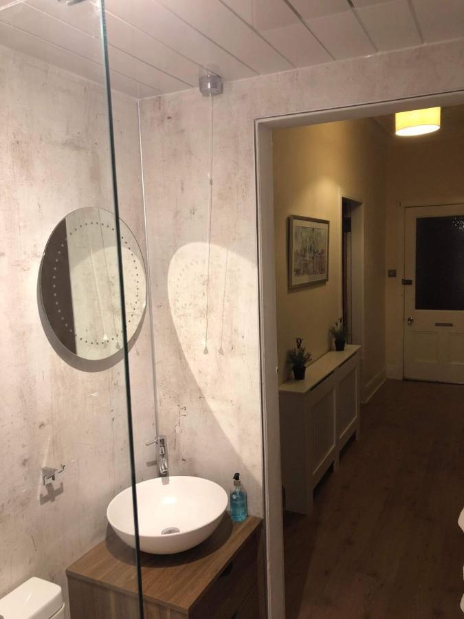 Oban Town Centre Apartment Bagian luar foto