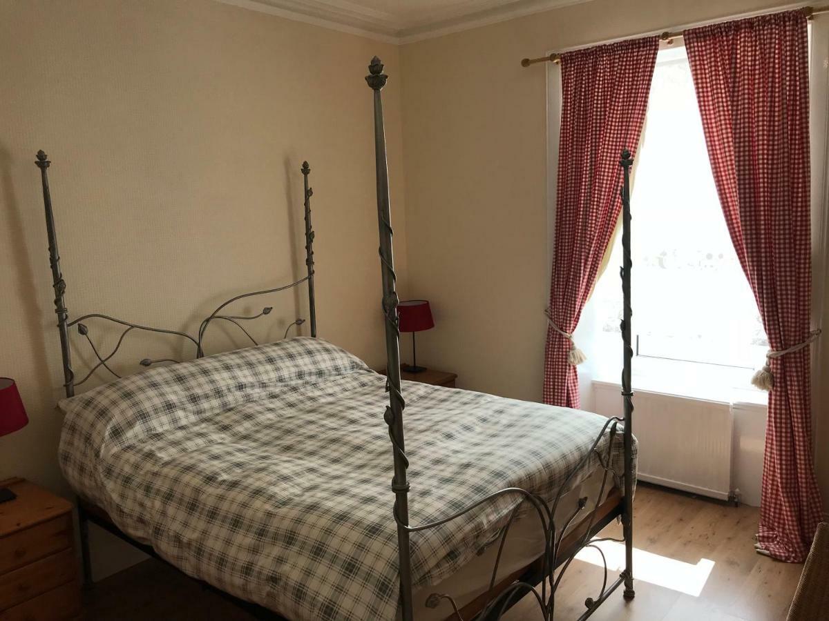Oban Town Centre Apartment Bagian luar foto