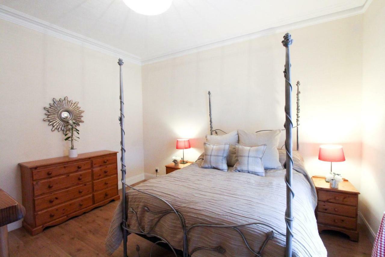 Oban Town Centre Apartment Bagian luar foto